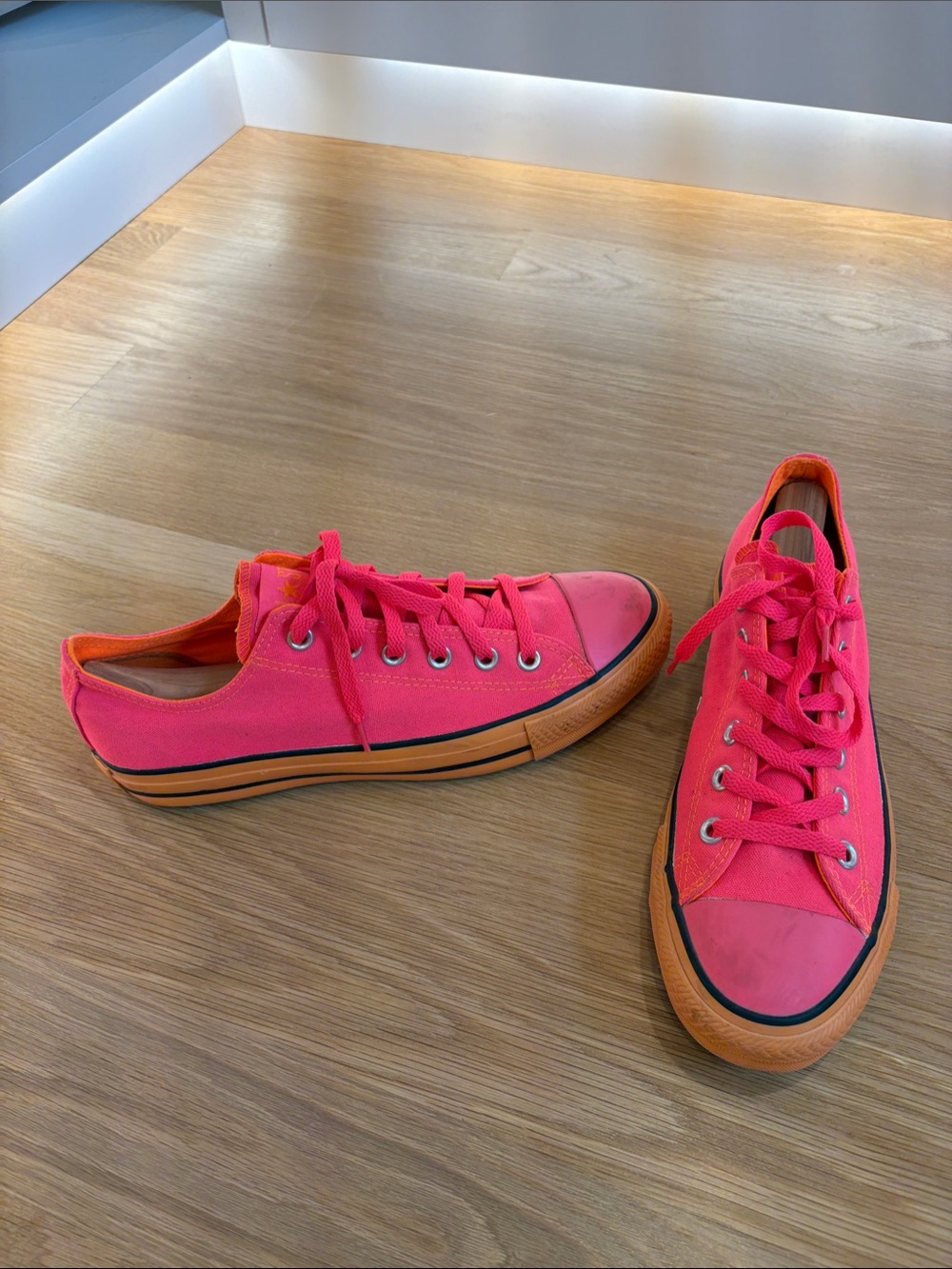 Vintage Neon/Fluorescent Pink & Orange Low-Top Converse All Star Sneakers